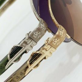 Picture of Chrome Hearts Sunglasses _SKUfw55616342fw